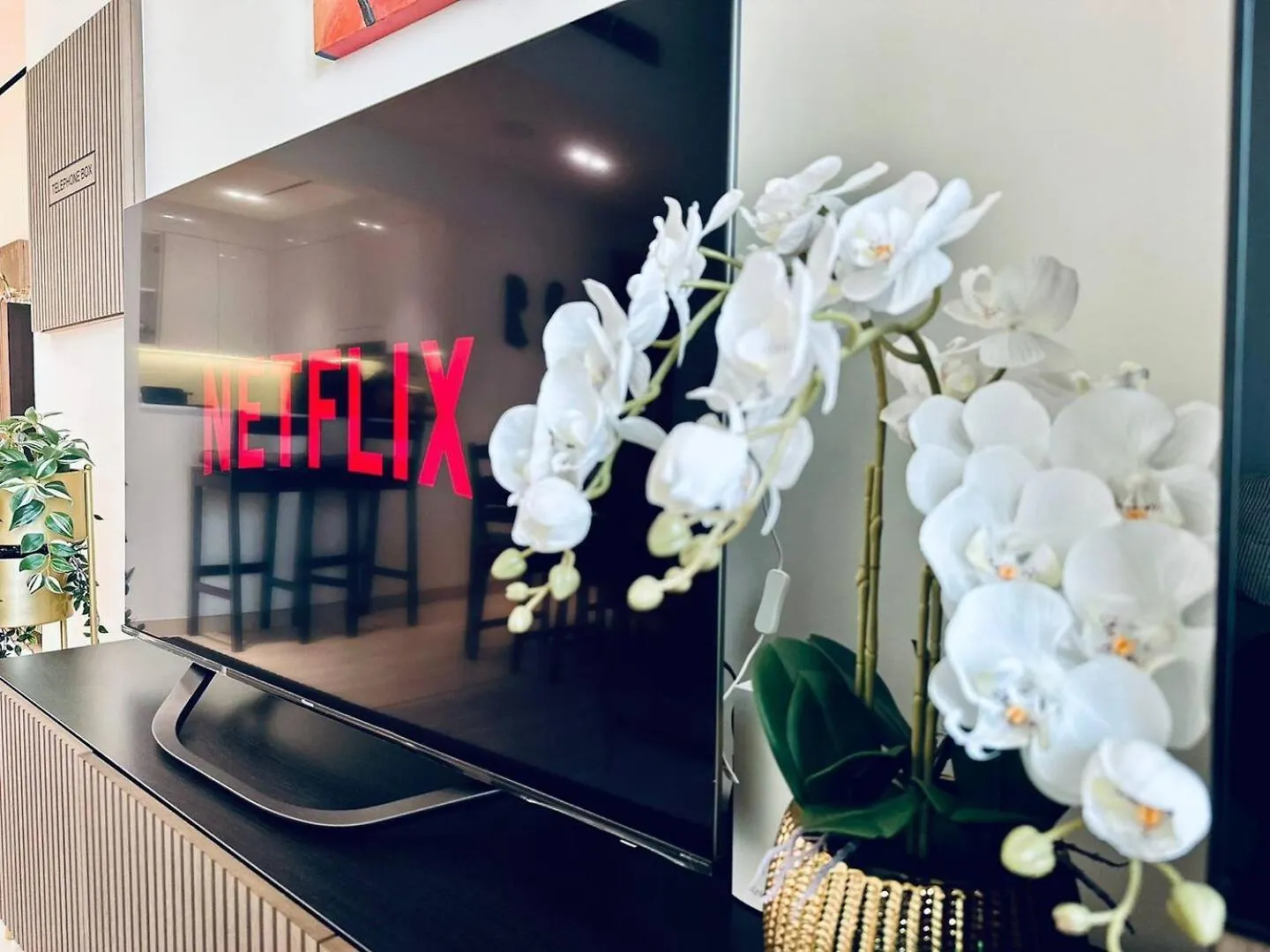 Apartamento Chic 2Br In Jvc Balcony Pool & Parking Dubái Emiratos Árabes Unidos